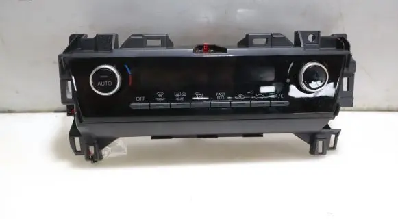 Toyota Yaris Cross Interior fan control switch 