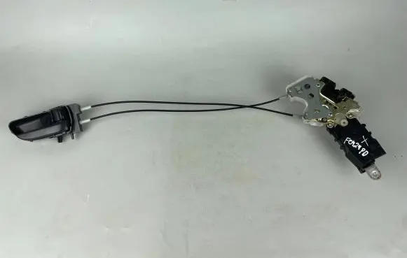 Subaru Forester SG Front door lock