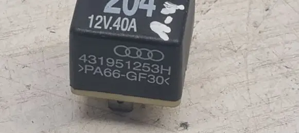 Audi A4 S4 B5 8D Other relay 431951253H