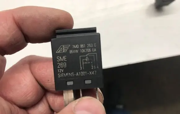 Volkswagen Sharan Other relay 7M0951253C