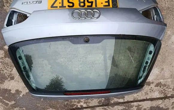 Tailgate/trunk/boot lid