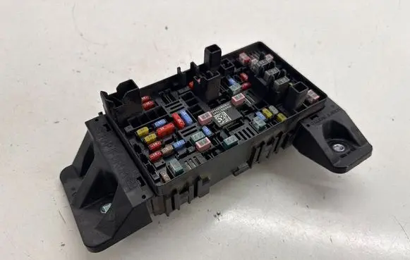 Dodge RAM Fuse box set 68312776AC 68312776AB