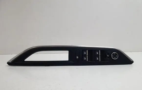 Peugeot Partner III Central console control unit 98290962ZD