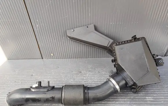 KIA Sportage Air filter box 28110P0400