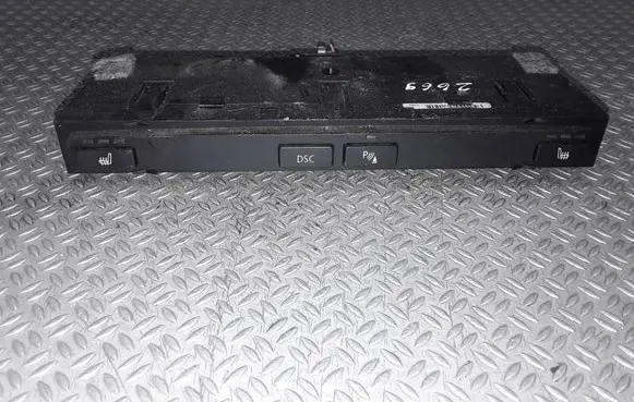 BMW 5 E60 E61 Seat heating switch 6949452