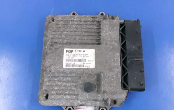 Fiat Doblo Engine control unit/module ECU 51796244