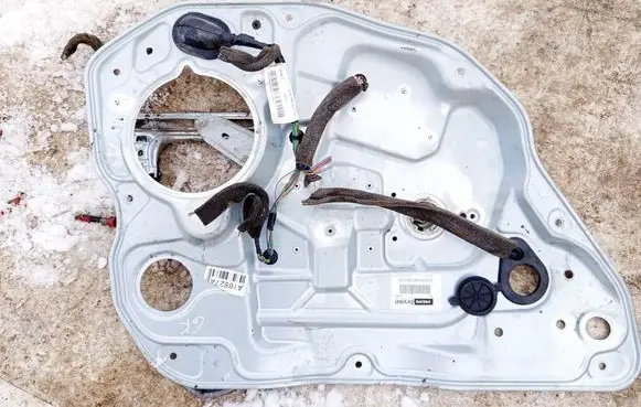 Volvo XC70 Sliding door window regulator with motor 983041102