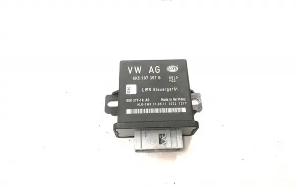 Audi Q7 4L Light module LCM 8K5907357B