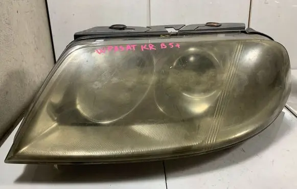 Volkswagen PASSAT B5.5 Headlight/headlamp 3B0941015AL