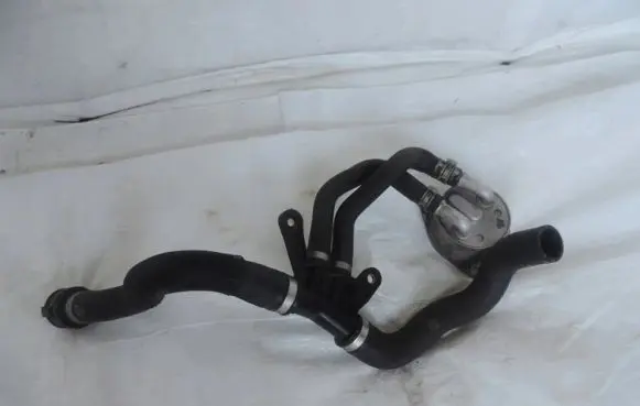 Opel Crossland X Engine oil radiator 