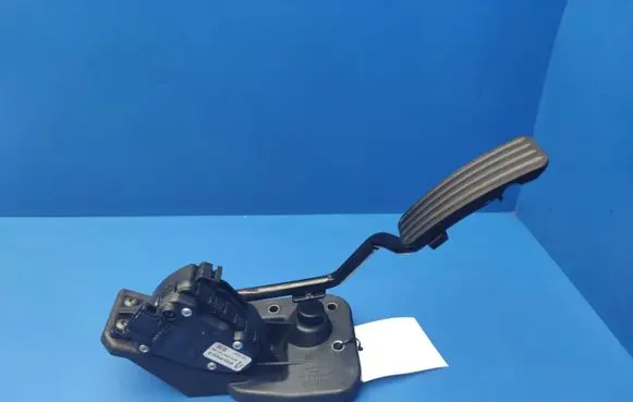 Jaguar XF Accelerator throttle pedal 8X239F836A 8X239F832B 6PV00873706