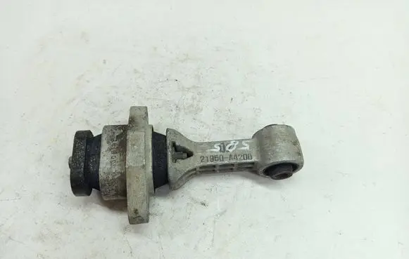 KIA Carens III Engine mount bracket 21950-A4200 21950A4200