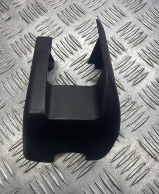 Chrysler 300 - 300C Front driver seat rail trim 609003