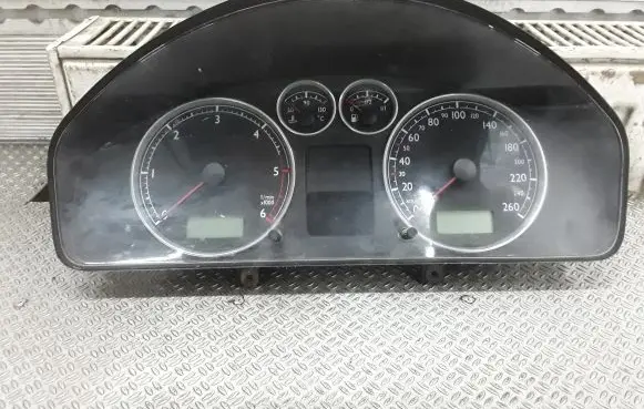 Volkswagen Sharan Speedometer (instrument cluster) 7M3920820F