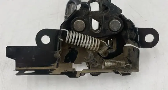 Toyota Sienna XL40 IV Engine bonnet/hood lock/catch