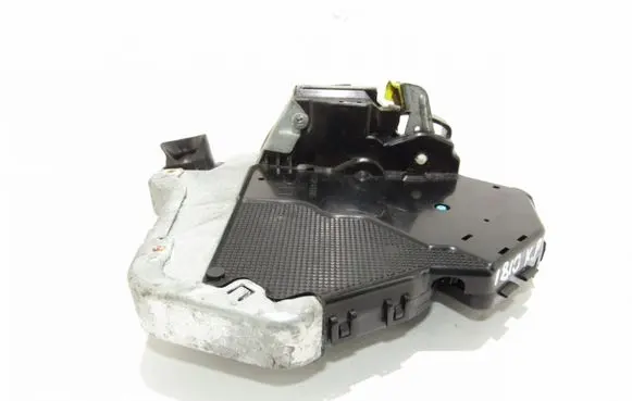 Honda Civic IX Front door lock