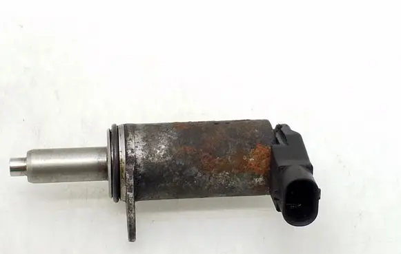 Audi A4 S4 B8 8K Camshaft vanos timing valve 06H103697A