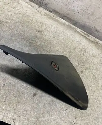 Peugeot 308 Dashboard side end trim 9835264580