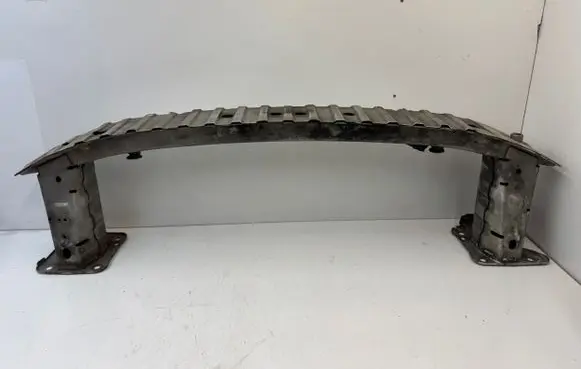 Ford Focus Front bumper cross member 3M51R10948AA