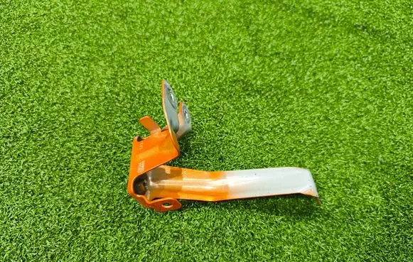 Renault Arkana Front splash guards bracket 631440589R
