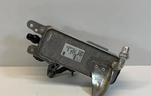 BMW 3 F30 F35 F31 Transmission/gearbox oil cooler 8514515