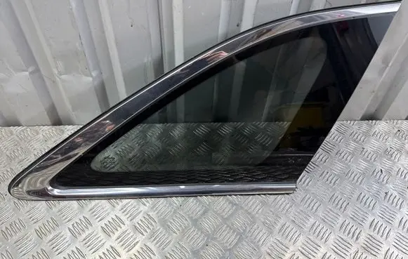 KIA Sorento Rear side window 43R000399 E000008