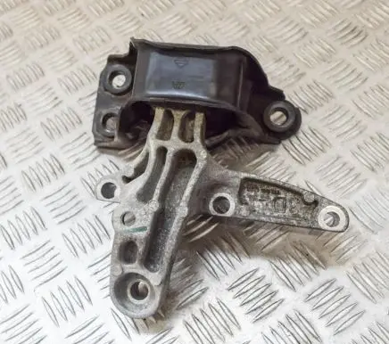Nissan Qashqai Engine mount bracket 112848459R