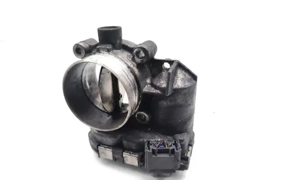 Volvo S80 Electric throttle body valve 8692720 0281002701