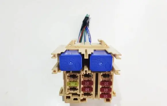 Nissan Qashqai Fuse box set