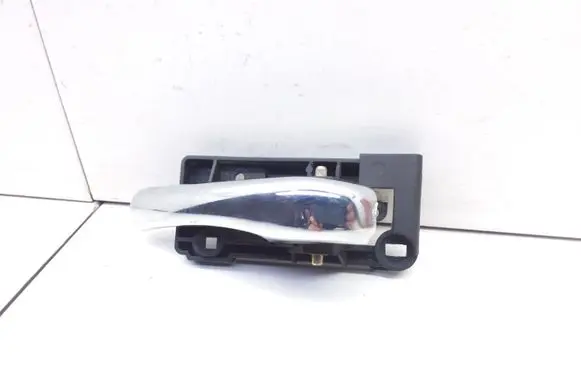 Alfa Romeo 156 Rear door interior handle A739