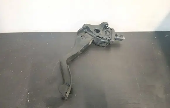 Peugeot 308 Accelerator throttle pedal 9680756880 6PV00908300