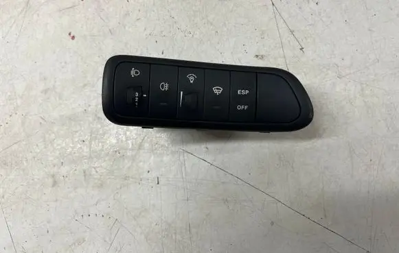 KIA Magentis A set of switches 70621F 70523 70525