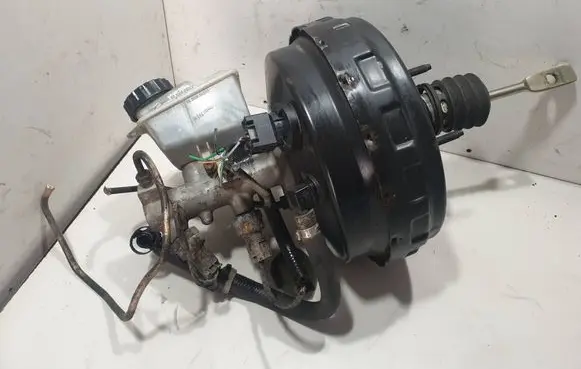 Volvo V70 Brake booster P30665453