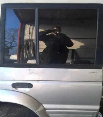 Mitsubishi Pajero Rear door