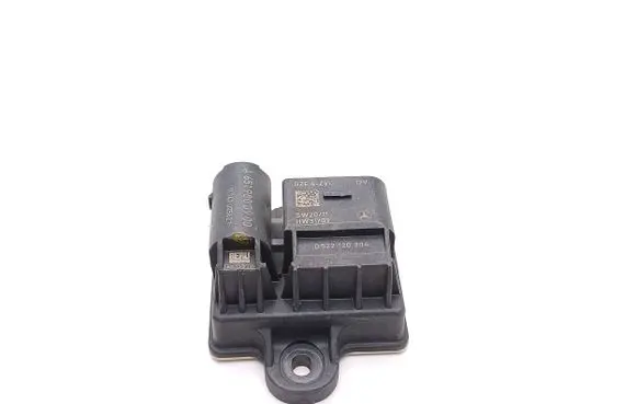 Glow plug pre-heat relay