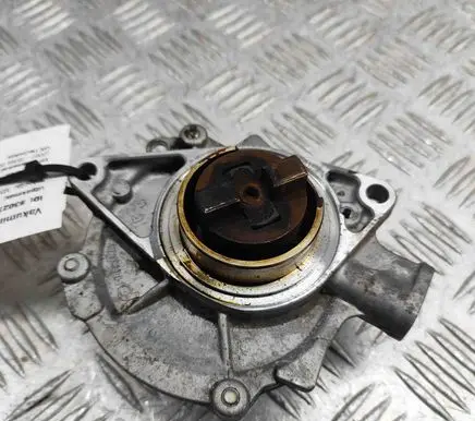 Peugeot 308 Vacuum pump 9827166480