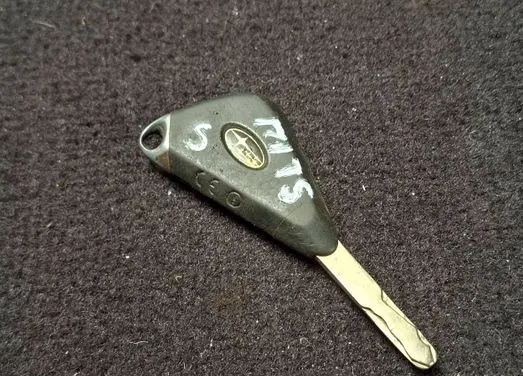 Subaru Legacy Ignition key/card 