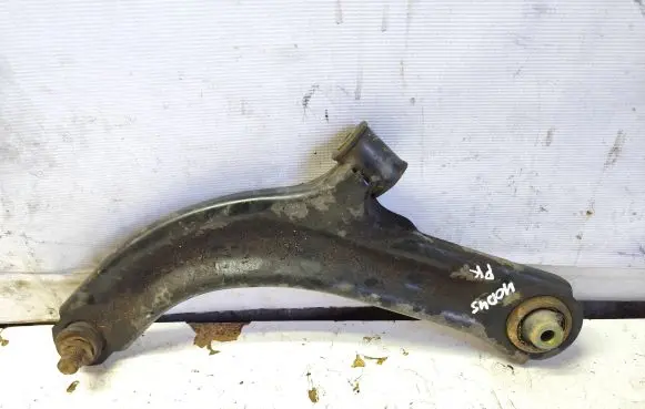 Renault Modus Front lower control arm/wishbone 7731