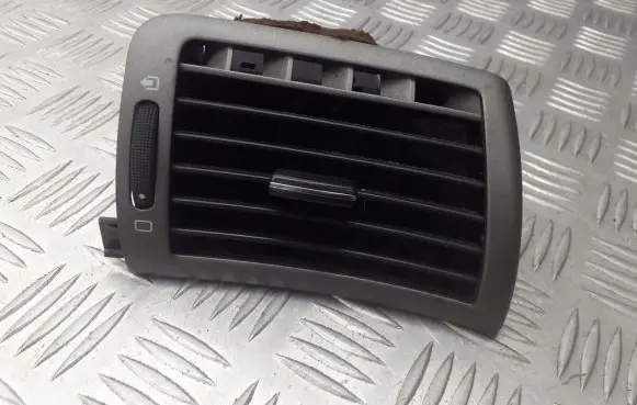 Peugeot 407 Dashboard side air vent grill/cover trim 9644589377