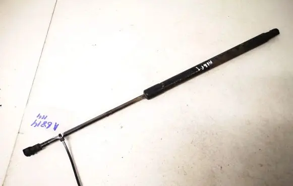 Audi A3 S3 8P Tailgate/trunk strut/damper 8p3827552