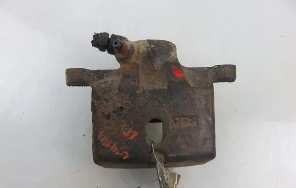 Mitsubishi Pajero Rear brake caliper 