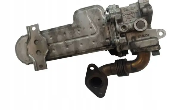 Volkswagen Touran I EGR valve cooler 03G131513