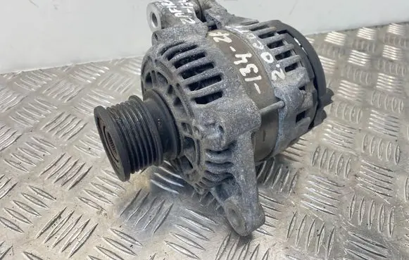 Opel Zafira C Generator/alternator 13579668