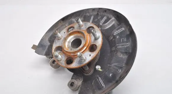 Rear wheel hub spindle/knuckle
