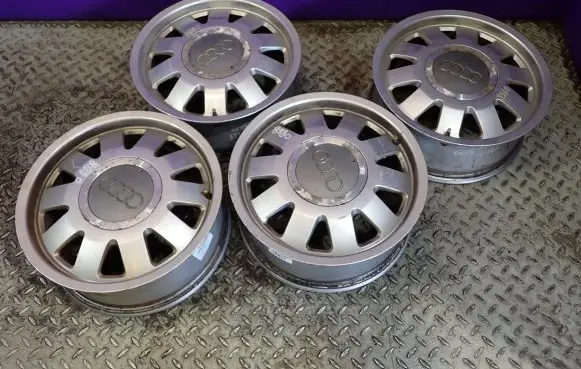 Audi A4 S4 B5 8D R15 alloy rim 4B0601025N