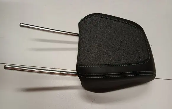 Peugeot 3008 II Front seat headrest