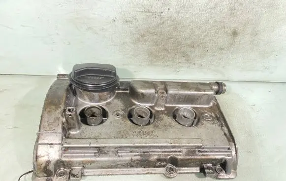 Audi A6 S6 C5 4B Rocker cam cover 078103471r