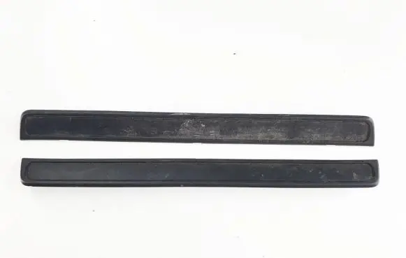 Subaru Impreza III Foot area side trim 