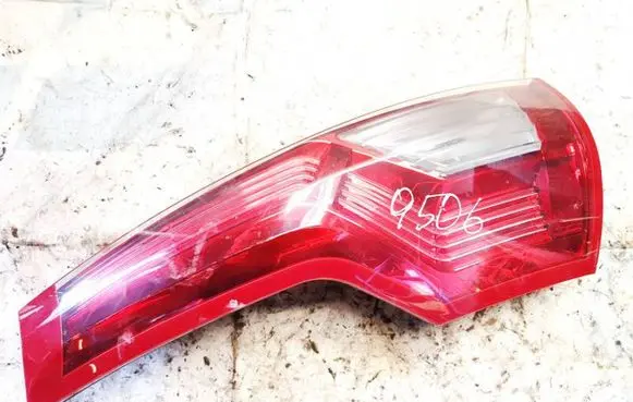 Citroen C4 Grand Picasso Rear/tail lights 163843 009-466-01l