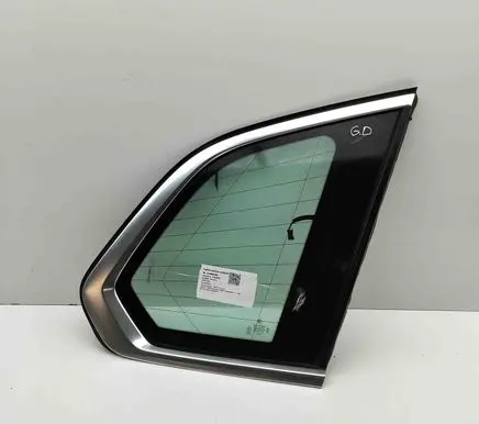 BMW X5 G05 Rear side window 7444080